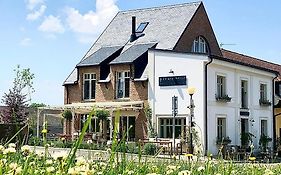 Ráj na zemi venkovský hotel a kavárna